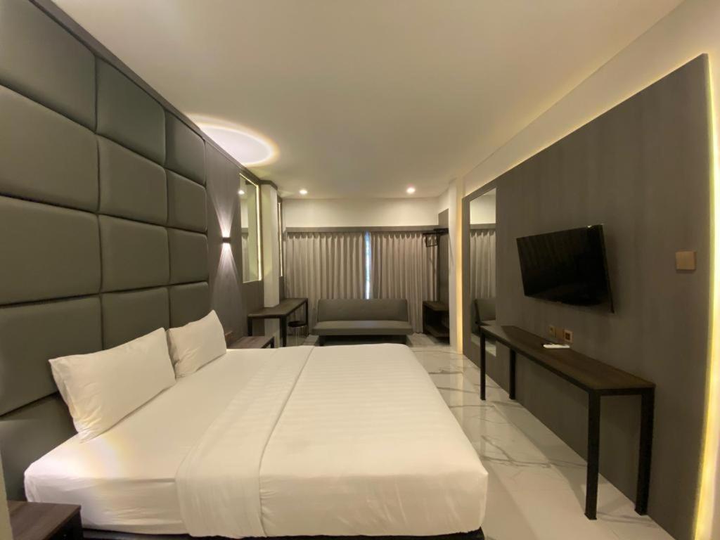 Panfila Hotel Kuta  Exterior photo